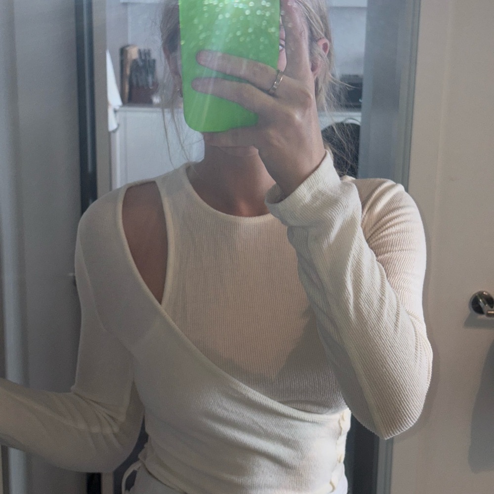 OAK + FORT Ribbed Cream Top - Picture 5 of 5